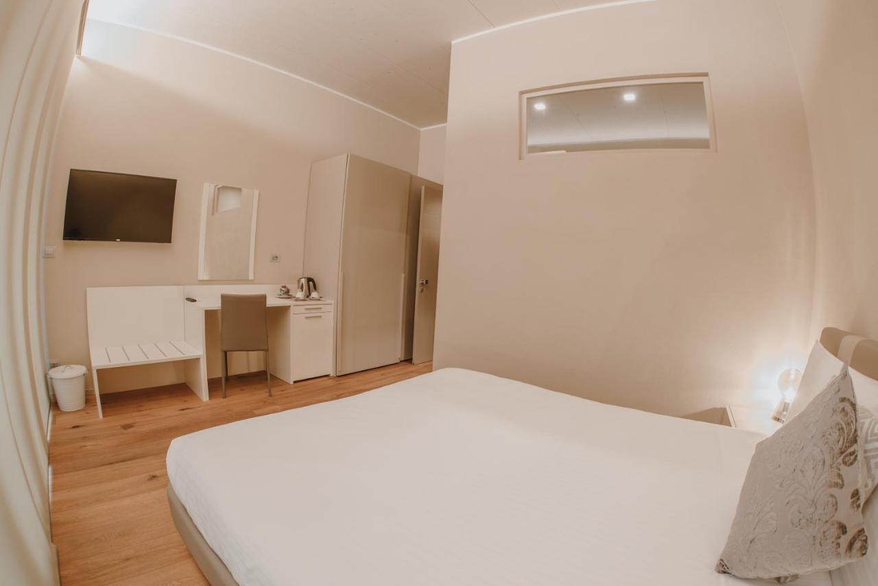 La Cascina Di Carlotta 1846 Agriturismo 阿尔巴 外观 照片